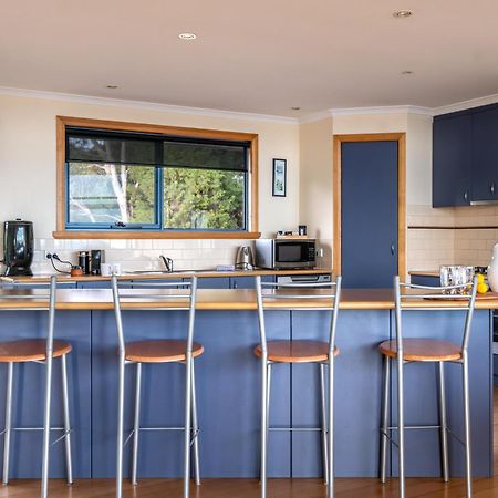 Waterline Holiday Home Coles Bay Eksteriør billede
